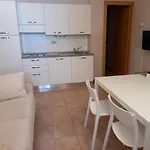 Lydia ホテル 3*